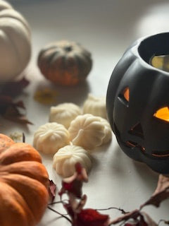  All Hallows Luxury Wax Melts - Seasonal Spiced Scent | Bloom and Gilded
 Hand-poured seasonal wax melts with nutmeg, clove & cinnamon essential oils. Limited edition pumpkin shapes with calendula petals & gold mica. UK made luxury wax melts.